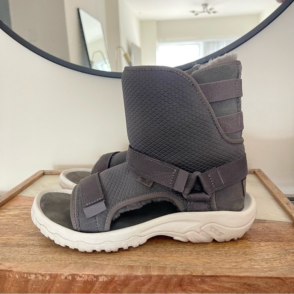 🔥🔥 UGG x Teva Collab Sheepskin Hybrid Boot Sandal Gray